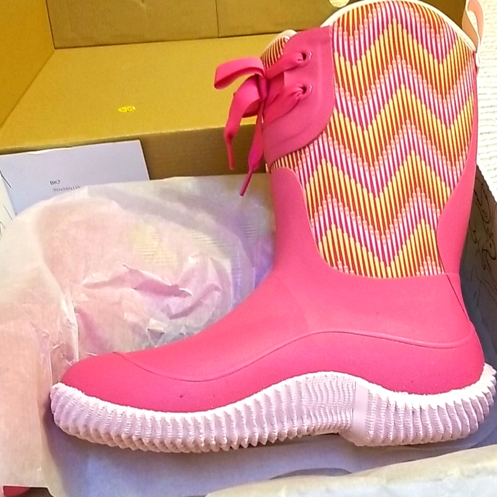 Muck boots